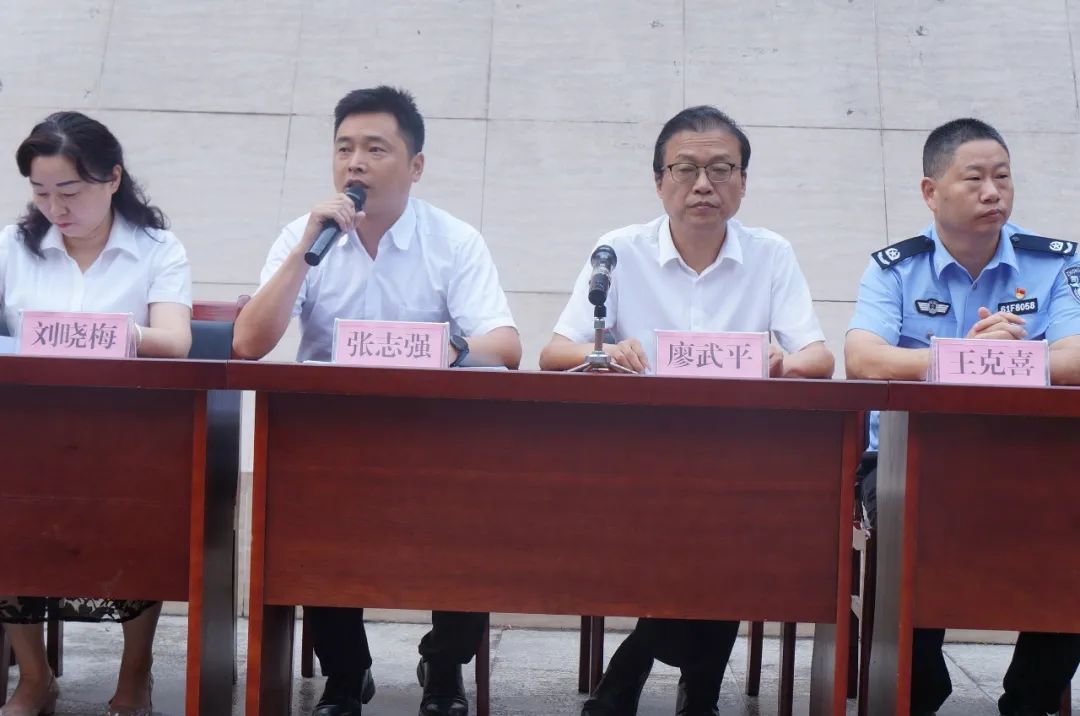 图片关键词 图片关键词