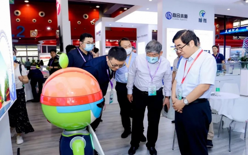 推动工业低碳转型 钢铁集团作为天津企业代表亮相2023工业绿色发展大会