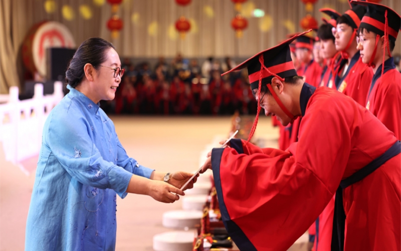 金秋扬帆，逐梦远航！学子成人礼仪式