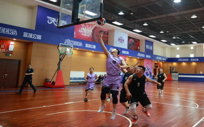 精彩对决引爆现场！集团第十四届职工篮球赛半决赛战绩播报