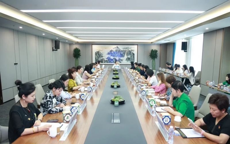 喜迎七一 向党献礼 - 张荣华主席与淄博市女企业家商会一行座谈交流，凝聚她力量，展现她担当！