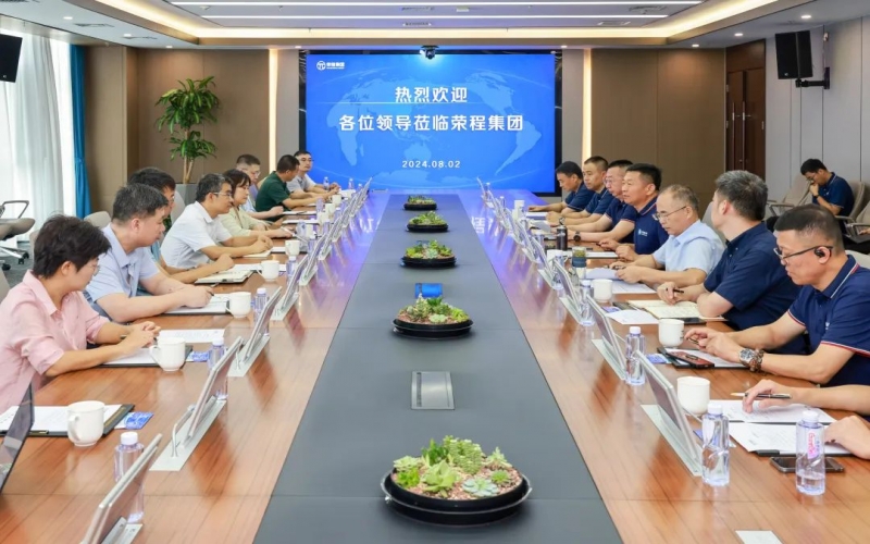 静海区发改委副主任崔廷贵一行到集团参观调研