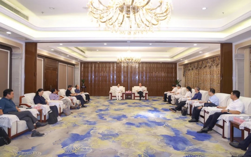 集团董事会主席张荣华带队赴蓟州区考察交流