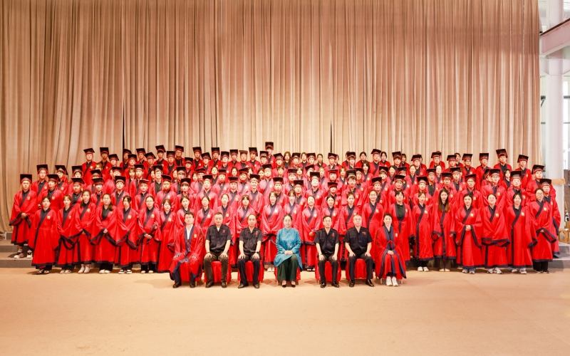 十八而志 大任始承 “新科”学子逐梦赴新程