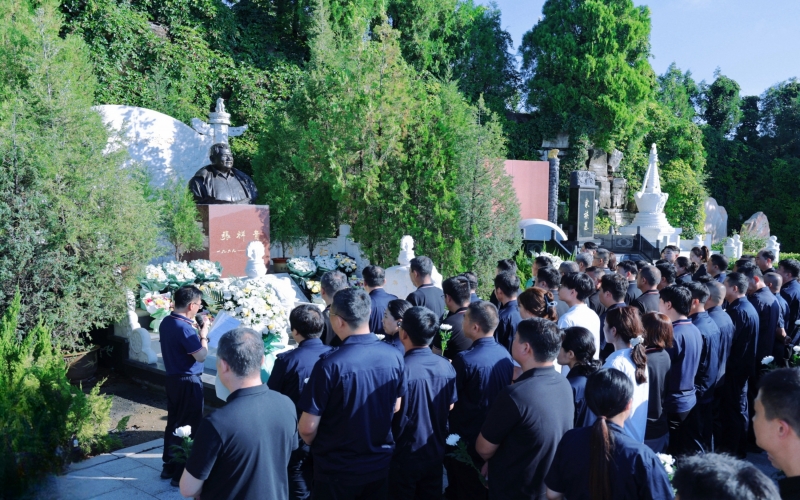 家人深切缅怀祥青董事长