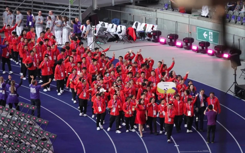 第16届世界夏季特奥会柏林开幕 集团总裁张君婷出席开幕式并陪同中国代表团入场