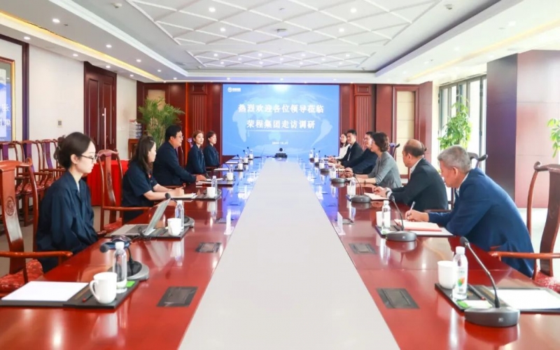 滨海新区总工会党组成员张冬青、天津经济技术开发区总工会副主席周涛一行到调研座谈