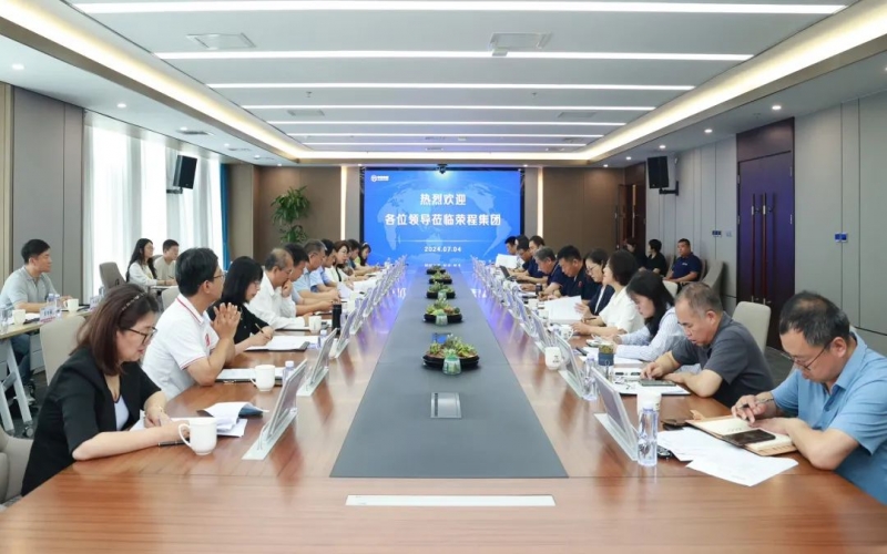 民建市委会副主委张志军率课题组到集团开展市委委托重点考察调研