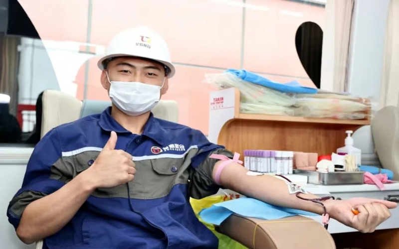 为生命“接力”  钢铁集团开展无偿献血活动