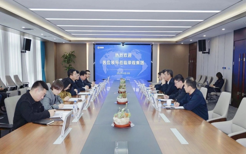 庆阳市委常委、统战部部长张希岳一行到集团考察交流